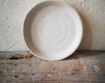 Plate 18 cm / round plate / brown and white / handmade