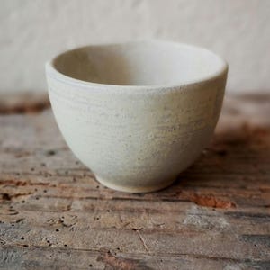 Tumbler size M / teabowl /coffee bowl/ teawere / Japanese style ceramic cup / green / handmade / chawan / matcha