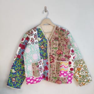 Chaqueta acolchada de algodón para mujer, chaqueta acolchada hecha a mano con estampado de bloques, estilo bohemio, con botones para regalo de vacaciones, chaqueta para mujer