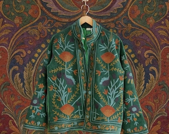 Chaqueta Suzani de terciopelo verde esmeralda, chaqueta de terciopelo Suzani hecha a mano, chaqueta Suzani artesanal en terciopelo, chaqueta de declaración Suzani bordada,