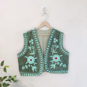 Velvet Suzani Hand Embroidery Vest Jacket Coat, New Women Wear Winter Jackets, Bridesmaid Gift, Winter Jacket, Vest Coat, Bridesmaid Jackets