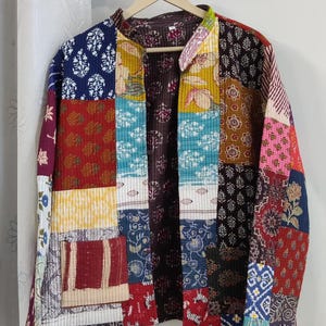 Linda jaqueta acolchoada reversível feita à mão em algodão puro, patchwork costurado à mão, roupa de festa feminina, jaqueta de novo estilo