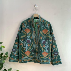 Chaqueta Suzani bordada a mano de terciopelo - Chaqueta Suzani de algodón de terciopelo, tela de terciopelo - Abrigo Suzani de mujer Boho - Chaqueta Suzani bordada