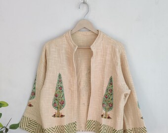 Indische Baumwolljacke mit Blockprint: Handgemachte Ethno-Oberbekleidung, TNT-Stoffjacke für Frauen, Boho-Mantel, Blumenjacke, Mantel mit Blockprint