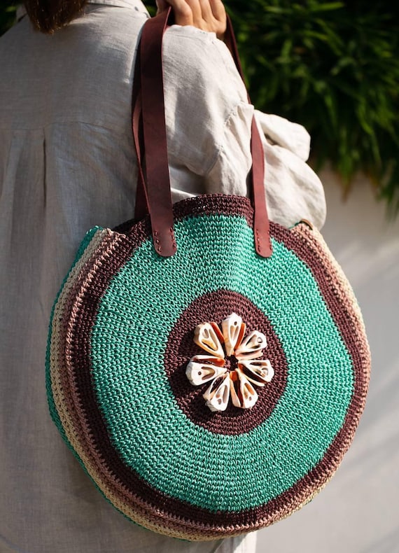 バッグ Escapade Madagascar Round Shape Tote Bag Escapade Madagascar Round Shape Tote Bag（Dita Green + Off