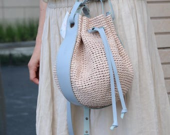 Handmade Crochet Raffia Crossbody Bucket Bag: Small Woven Shoulder Bag