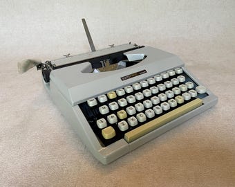 Boots (Silver Seiko) PT400 vintage typewriter, birthday gift, typewriter working, students, children, elite font
