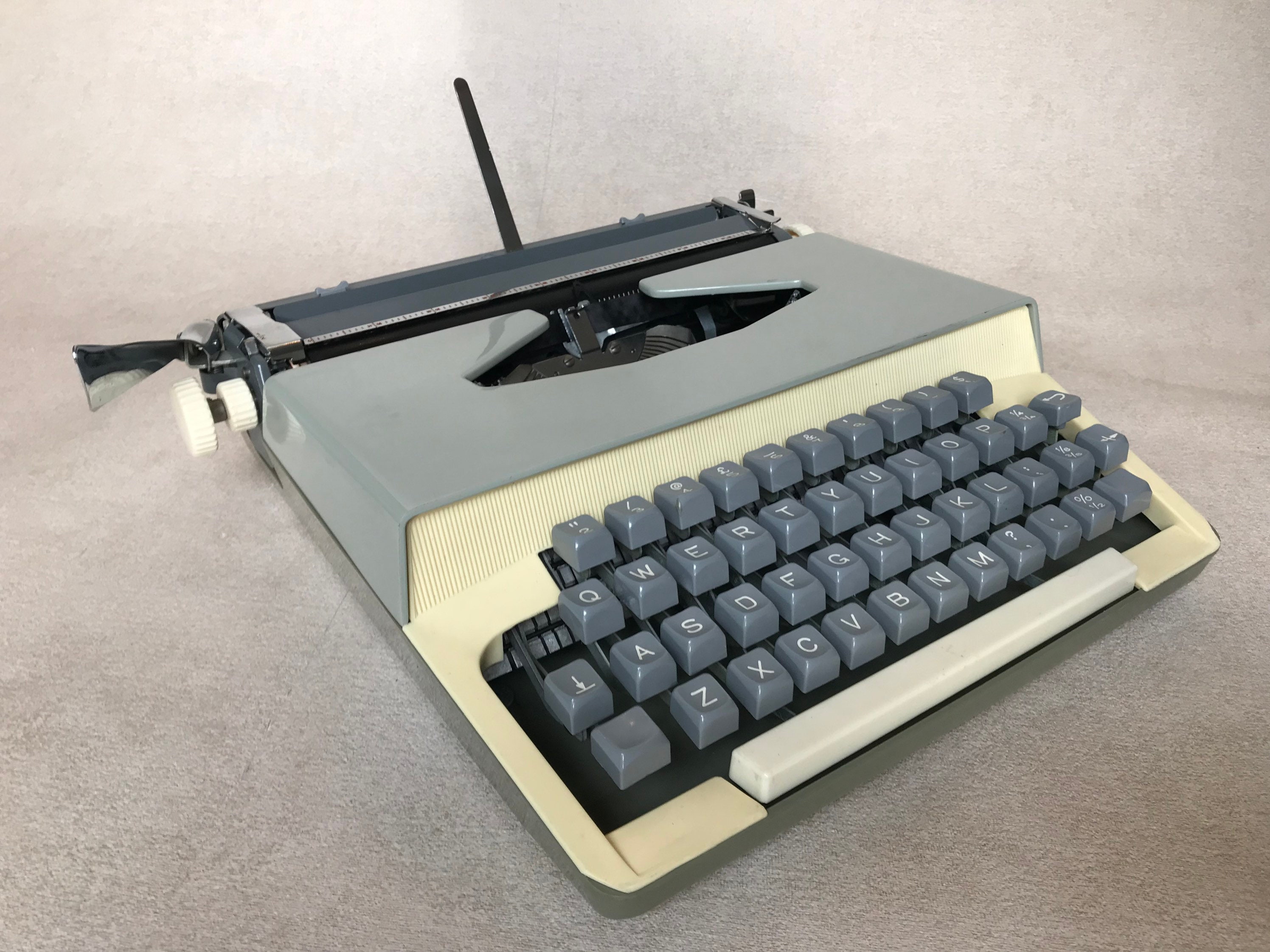 10 Unusual gifts for kids  Typewriter, Vintage typewriters, Fabric covered