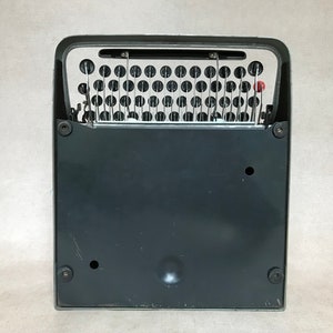 Olivetti Lettera 22 XS752941 máquina de escribir vintage, regalo de cumpleaños, regalo para escritores, regalo inusual, regalos para estudiantes, trabajo imagen 5