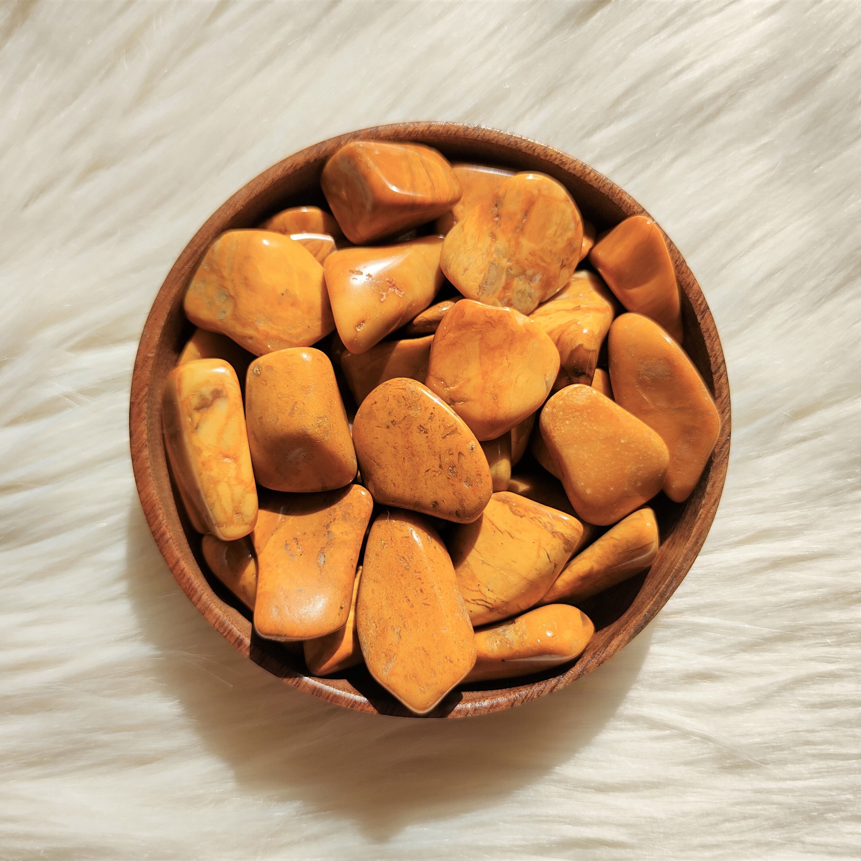 Jaspe Jaune - Pierre Roulée Lithothérapie Pierres Naturelles