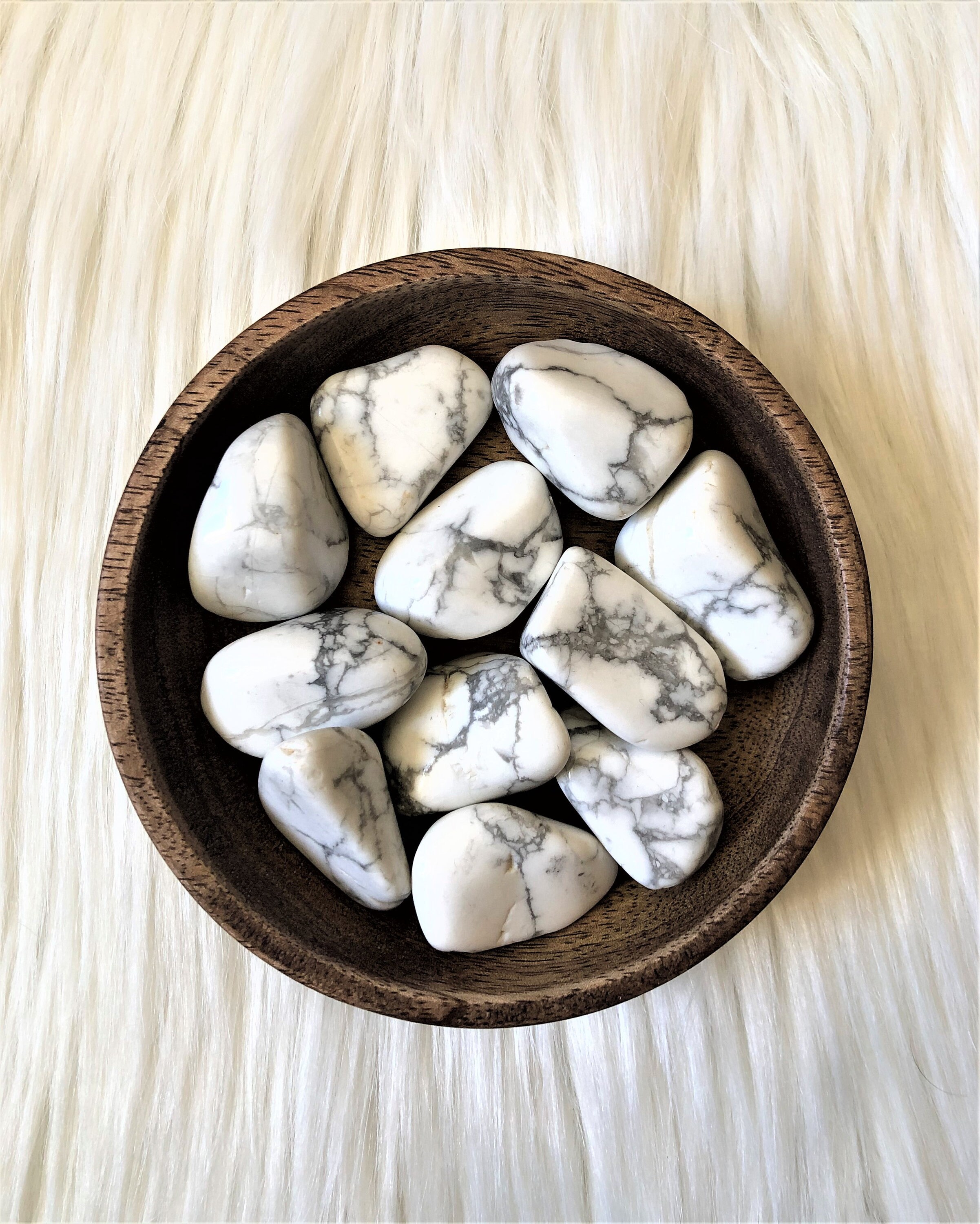 Howlite - Pierre Roulée Lithothérapie Pierres Naturelles