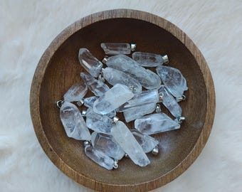 Quartz (Rock Crystal) - Pendant - Crystal Healing - Natural Stones - Acceptance - Light - Harmony - Relationship - Openness