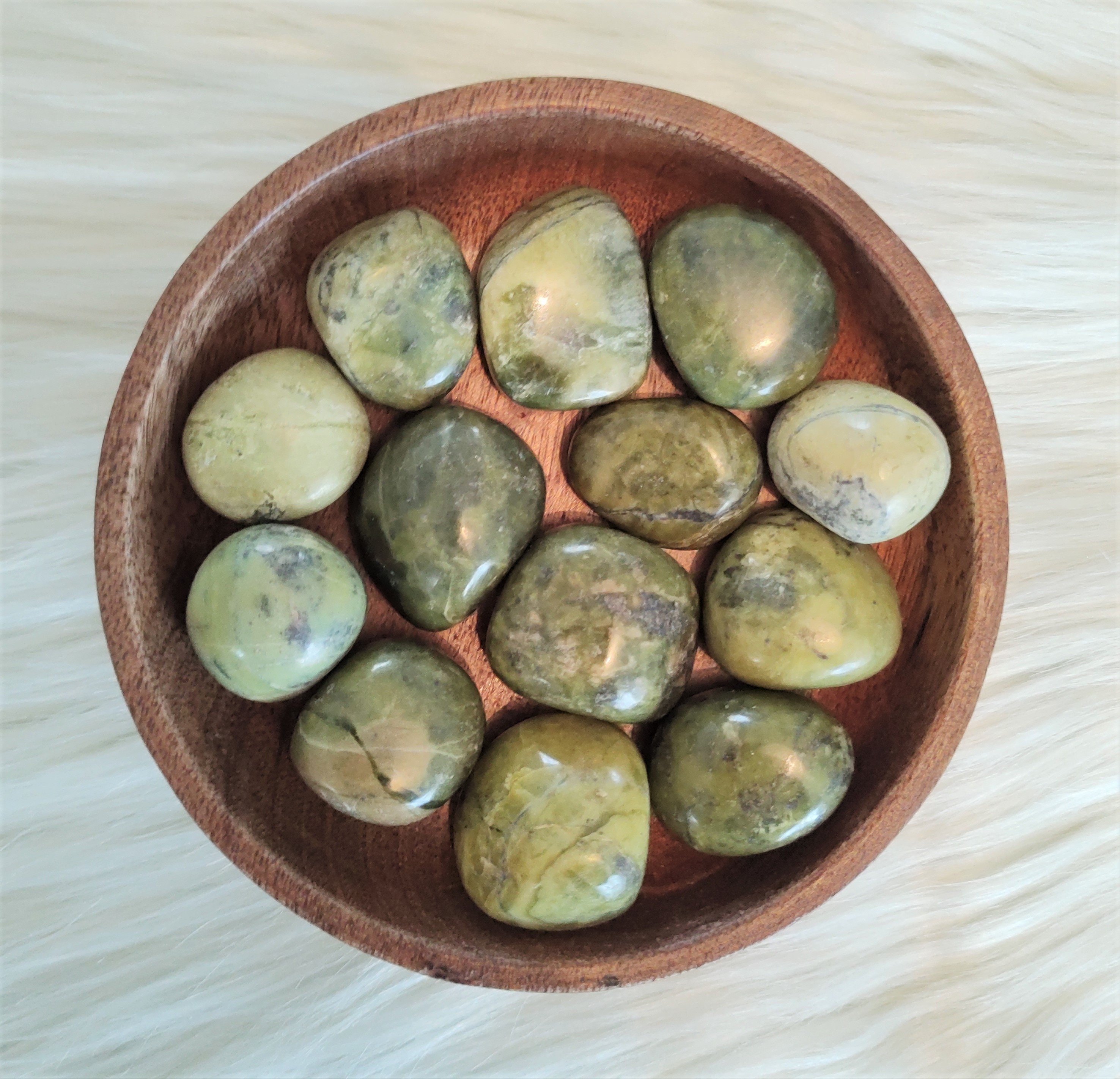 Serpentine - Pierre Roulée Lithothérapie Pierres Naturelles