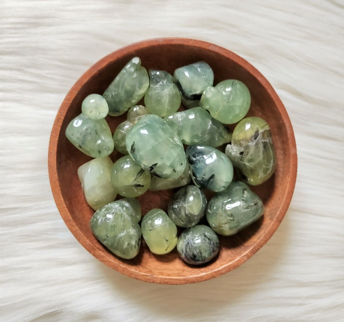 Préhnite - Pierre Roulée Lithothérapie Pierres Naturelles