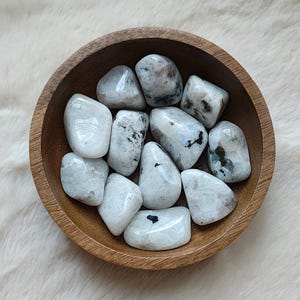 Peristerite - Tumbled Stone - Lithotherapy - Natural Stones - Light - Courage - Benevolence - Introspection - Growth - Forgiveness