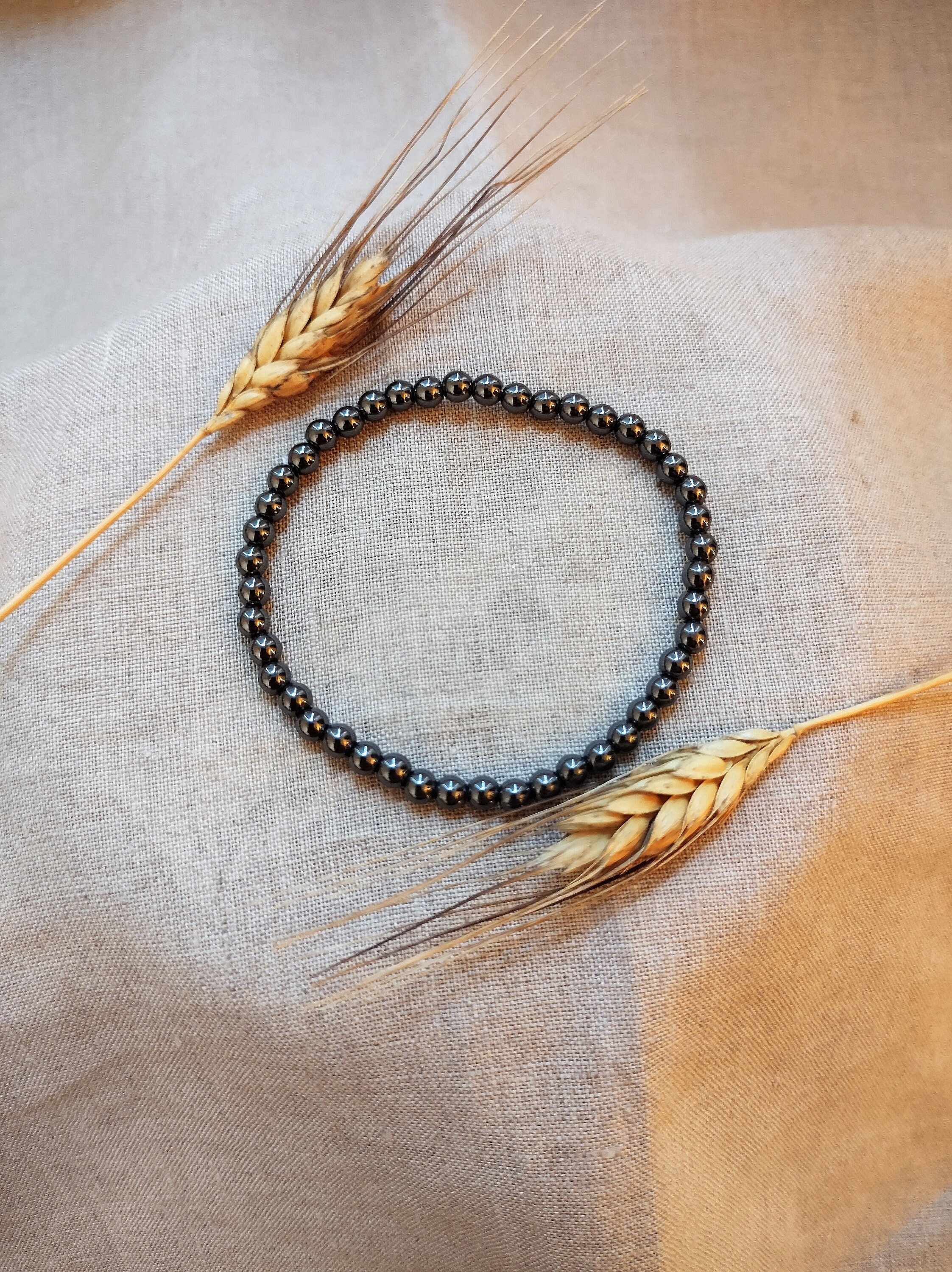 Bracelet En Hématite - Perles De 4mm - Lithothérapie - Élastique - Neuf Avec étiquettes