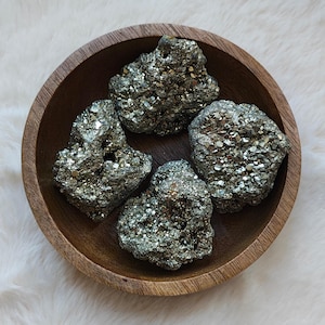 Pyrite - Raw Stone - Lithotherapy - Natural Stones - Organization - Intellect - Clarity - Rigor - Spirit - Memory - Understanding