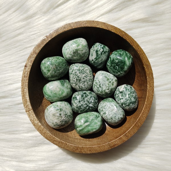 Jade de Qinghai - Pierre Roulée - Lithothérapie - Pierres Naturelles