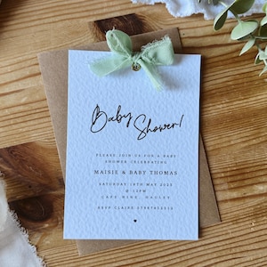 Invitaciones personalizadas para baby shower, invitaciones con cinta, papelería rústica de Hello Baby, género neutro, impresas, fiesta de revelación de género