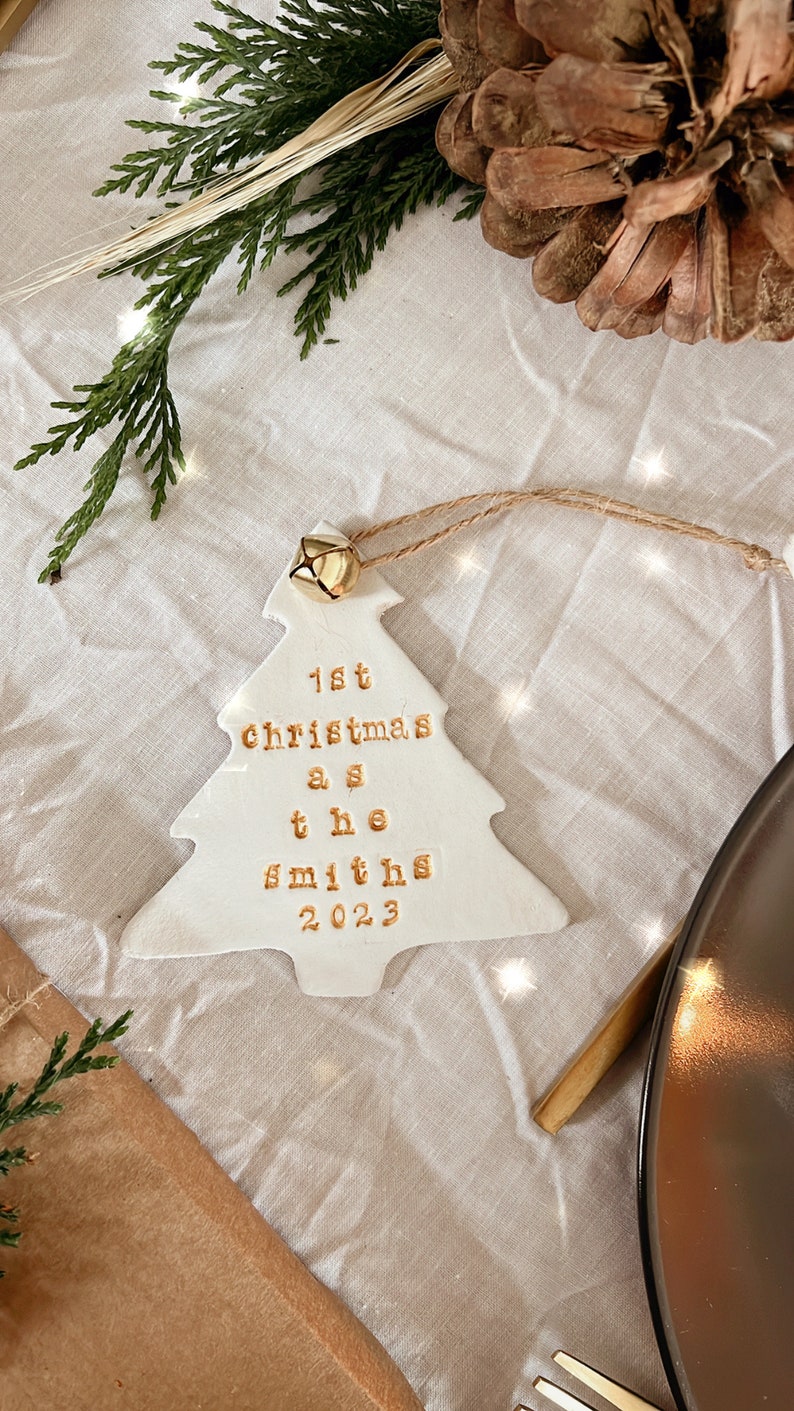 Personalised Newly Weds Clay Tree Decoration, 1st Christmas Married Decoration, Xmas, Noel, First Christmas as Mr and Mrs Tree Dec Gift