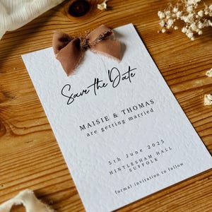 Personalisierte Save the Date-Einladungen, Hochzeitstag-Band speichern unsere Daten, rustikale Hochzeit stationär, Hochzeitsankündigungskarten, minimalistisch
