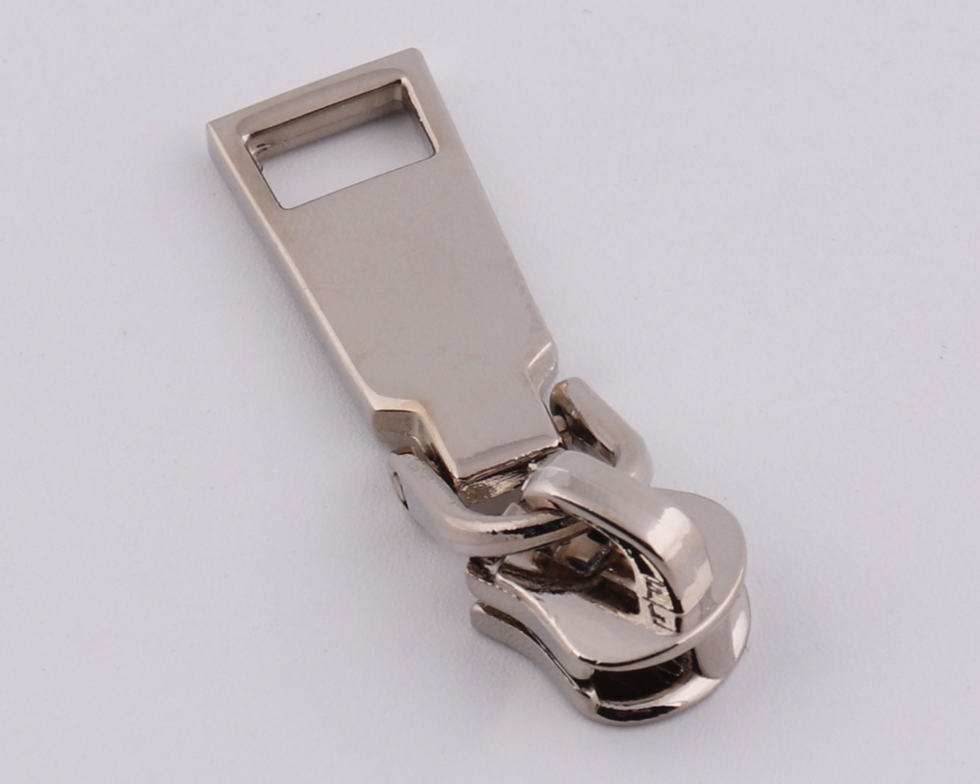 Silver Metal Zipper Pull Zipper Decorative Pull for Clothing Pull Lock Head  Pull Buckle Handle Suitable for Hook Pull Head DIY Metal Pendant -   Denmark