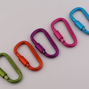81mm×25mm colours alloy carabiner aluminum carabiner gated spring snap key chains shaped carabiner key chain 1-2-5-10pcs