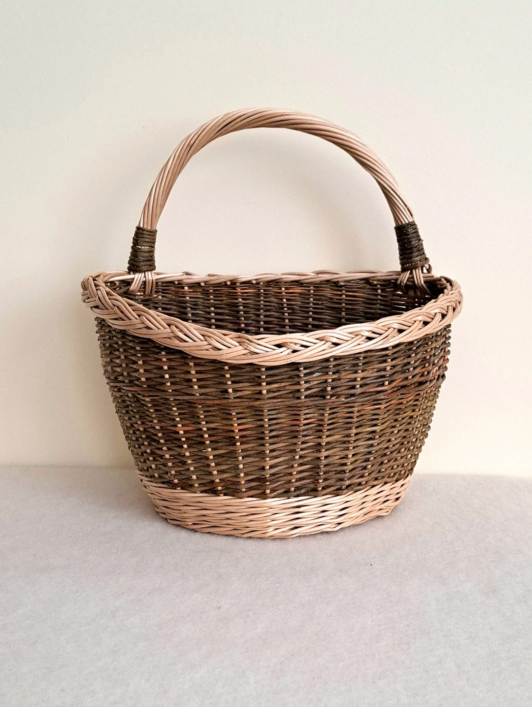 Willow Wall Basket, Trinkets Storage Basket, Handmade Willow Basket
