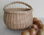 Natural wicker basket for onions, handmade willow basket, storage table basket, wall hanging basket, rustic basket, trinkets basket