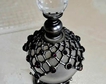 Crystal vintage perfume bottle vintage style, refillable glass bottle with stopper,  vanity shelf decor, gift for her, art deco collectible
