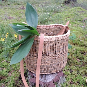 Wicker foraging shoulder basket mushroom gathering  basket picnic basket handmade fisherman&#39;s basket gift for nature lover gift for her