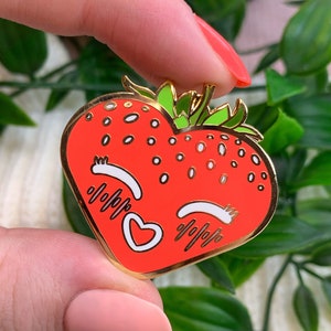 Kawaii Strawberry Enamel Pin ~ Cute Strawberry Gifts, Fruit Enamel Pins, Strawberry Badge, Strawberry Pin, Fashion Accessories, Small Gift