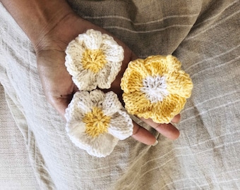 Knitting Flower, Easy Flower Pattern, Knit, Beginner Friendly, amigurumi