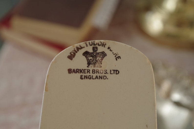 England Beautiful Porcelain Cake Server Barkers Bros