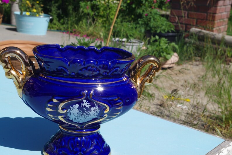 Rare Find Vintage Beautiful Dark Cobalt Blue Vase With Gold Handles