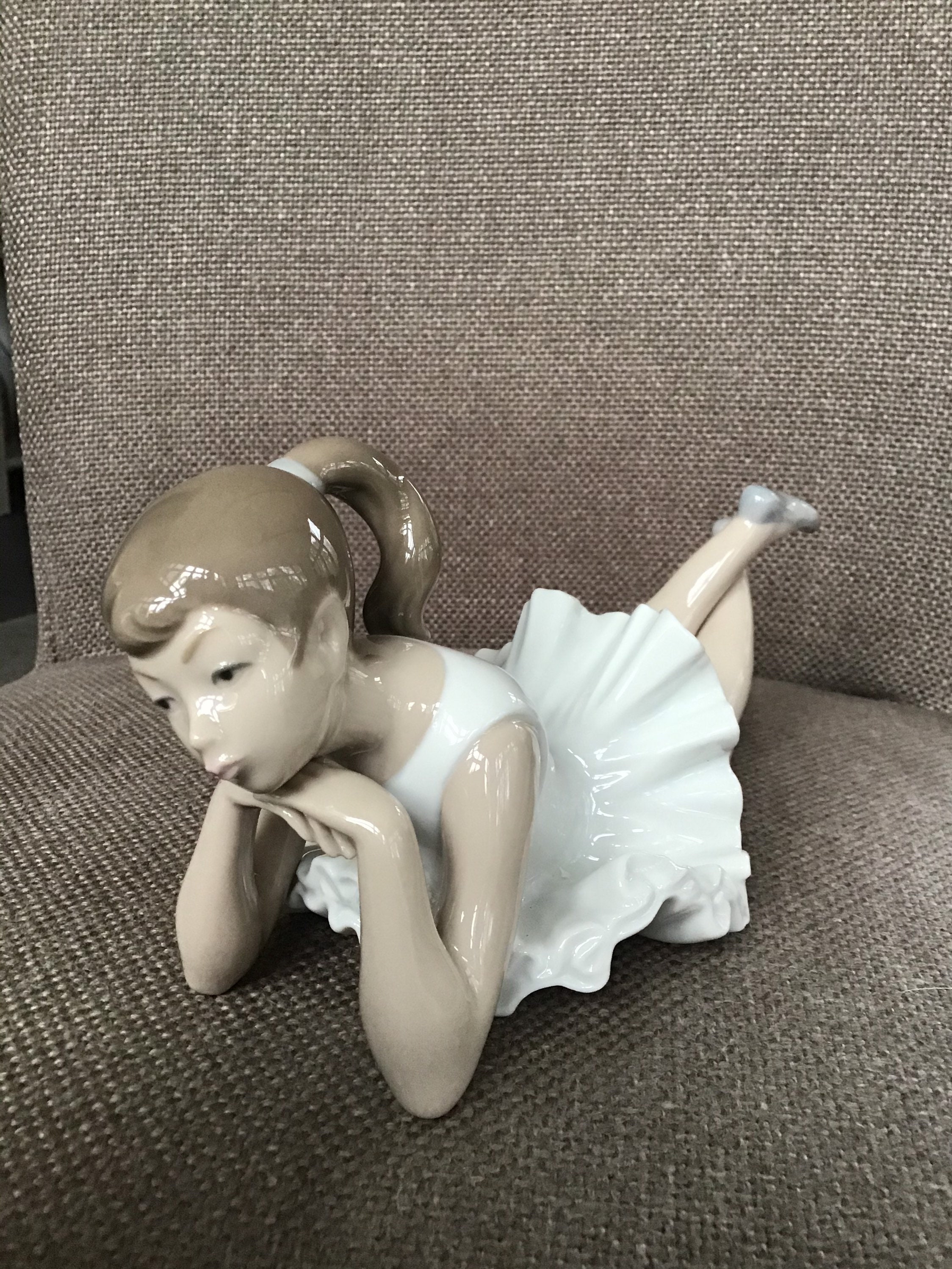 Lladro NAO Figurine 149 Pensive Ballet Lying Ballerina 1978 Unboxed