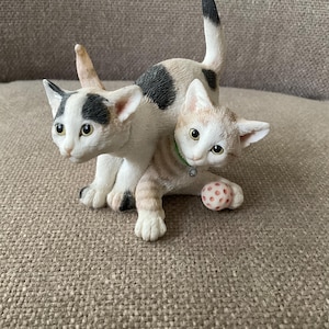 Country Artists Cat - Etsy UK