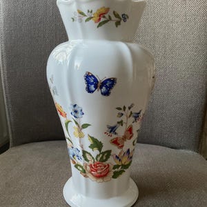Aynsley  ‘Cottage Garden’  large vase (9 ins)