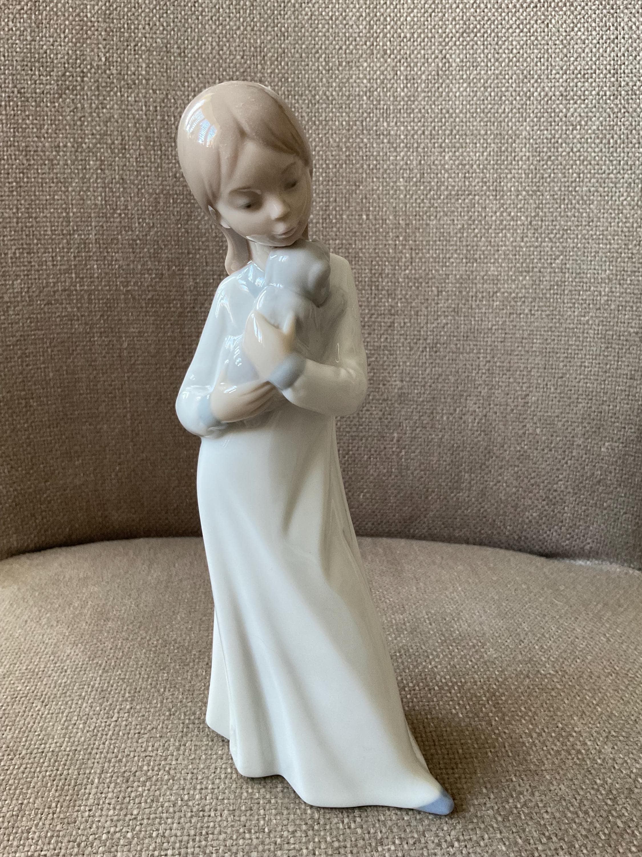 NAO by Lladro 'girl With Dog' Figurine (7.5 Ins H) Unboxed - Etsy