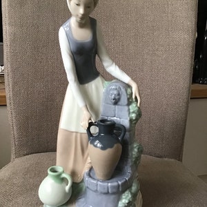 Lladro Figurines Porcelain Doll Statues or Sculptures Gres 2331 Young  Peasant Girl With Water Jug Collectibles Home Decor Gift for Her -  UK