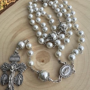 Beautiful Rosary/Unique Design/Pearls Rosary/Handmade/Catholic Gift/Wedding/Anniversary/Catholic Rosary/Rosaries/Lady of Guadalupe