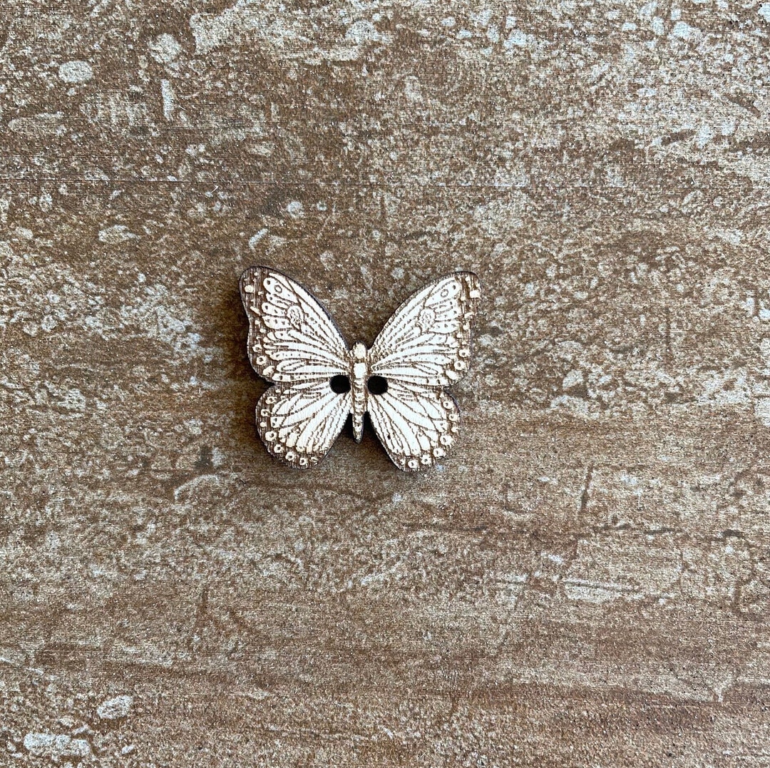 Butterfly Buttons, Wooden Butterfly Embellishments, Sewing and Craft ...