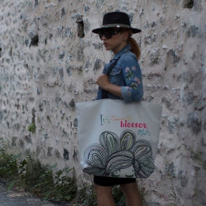 Canvas Women Bag / Gift for women/ Large Shopping Bag/ Holiday/ Summer Gift/ Beach Bag ;  Blossom Girl