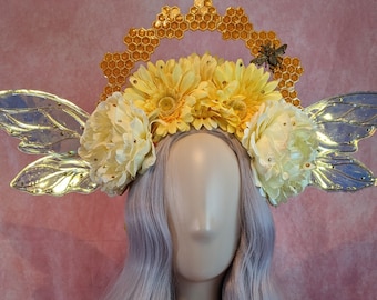 Mellifera Queen Headdress.  Bee inspired floral headdress.  Renfaire/Costume/Cosplay headdress.  *READY TO SHIP*