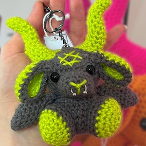 Wzór szydełkowy Baphometa Amigurumi Pluszowa zabawka Brelok Diabeł Goth Halloween -Mini rozmiar- (TYLKO DO POBRANIA CYFROWEGO)