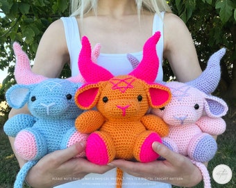 Baphomet motif au crochet Amigurumi peluche vache diable gothique Halloween -taille moyenne- (version mise à jour le 02/11/23) (TÉLÉCHARGEMENT NUMÉRIQUE UNIQUEMENT)