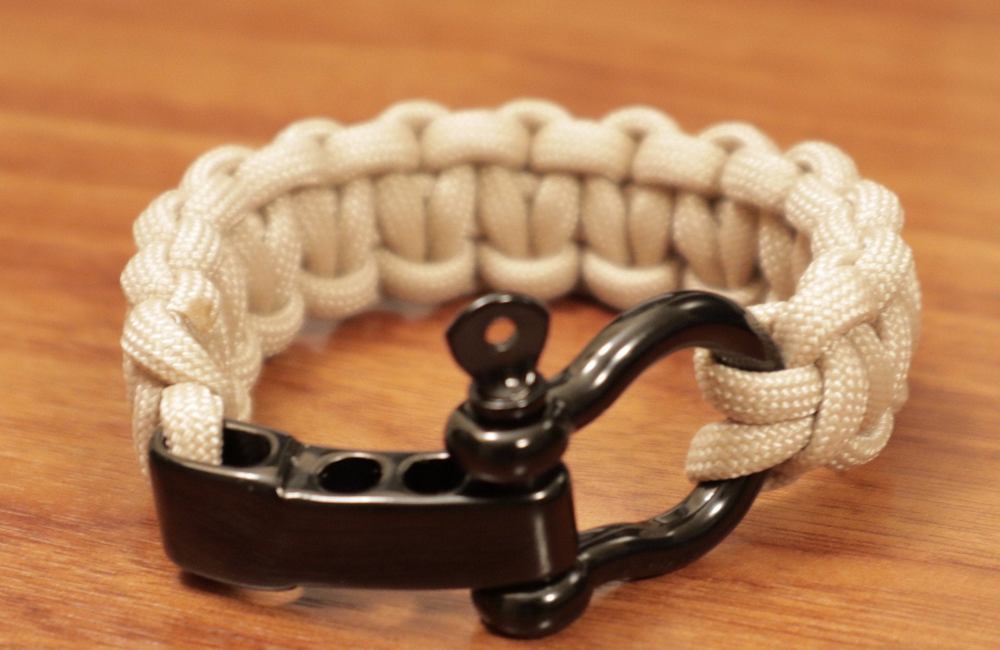 Paracord Shackle Bracelet Locking Metal Shackle Mens Etsy