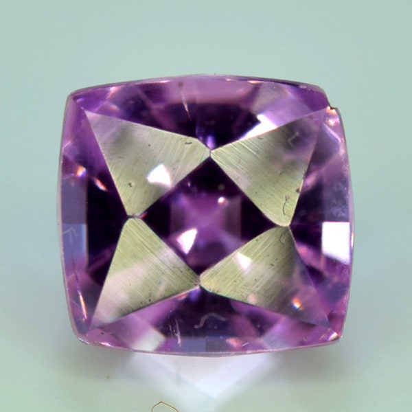 3.75 Carats Superb Top Quality Natural Hot Pink Color Kunzite Gemstone