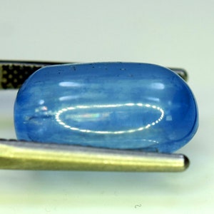 Aquamarine 7.70 Carats Top Quality Blue Aquamarine Cabochon