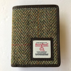 Harris Tweed Slim Bifold Wallet Men - Country Green